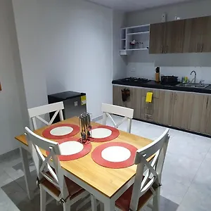 Apartamento Hermoso Iluminado Cerca Al Metropolita